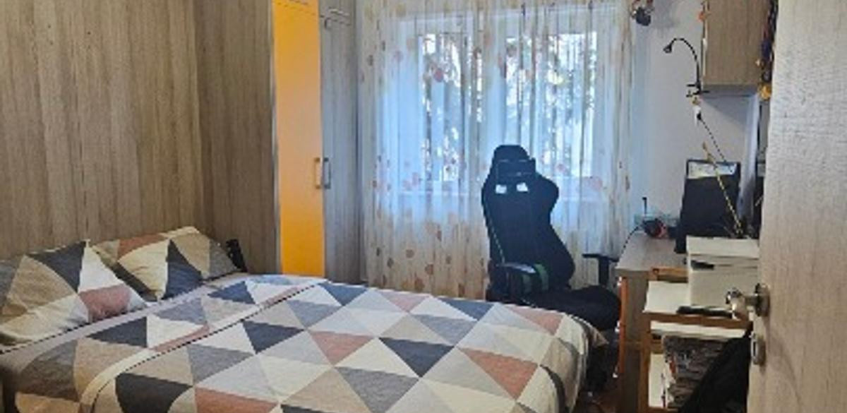 Apartament 4 camere |  Dacia | Etaj 1  | Parcare
