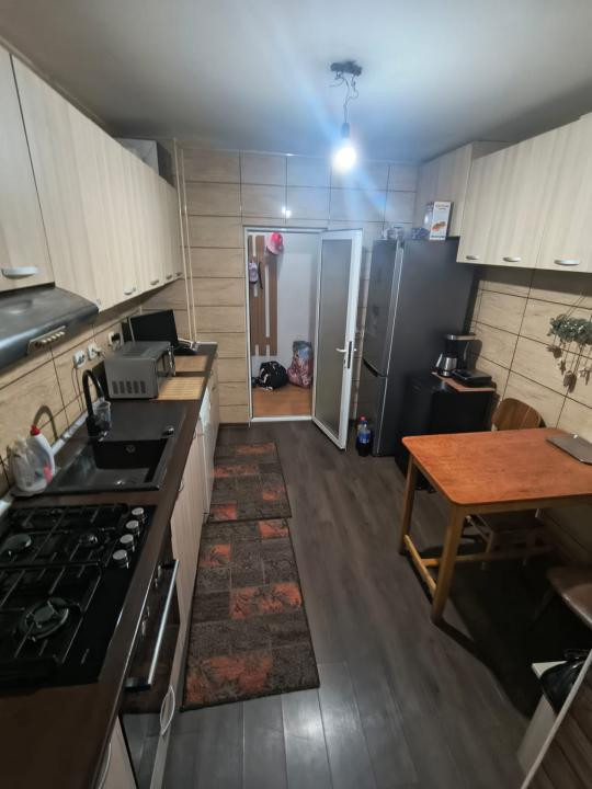 Apartament 4 camere decomandat | Trocadero 