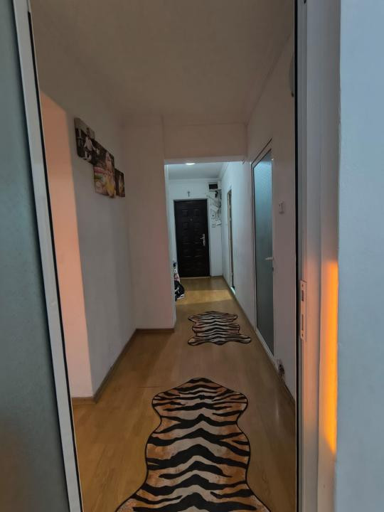 Apartament 4 camere decomandat | Trocadero 