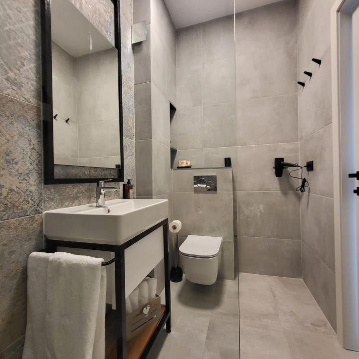 Apartament 2 camere de închiriat | Etaj 4 | Mobilat și utilat | Campus