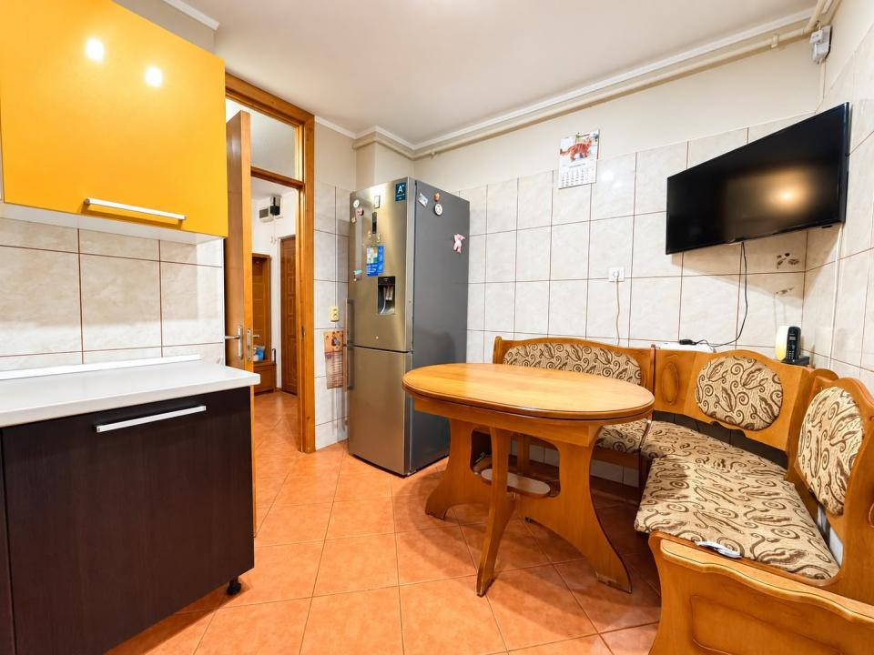 Apartament 3 camere | zona Dacia | Decomandat  | Parcare |Comision 0% cumpărător