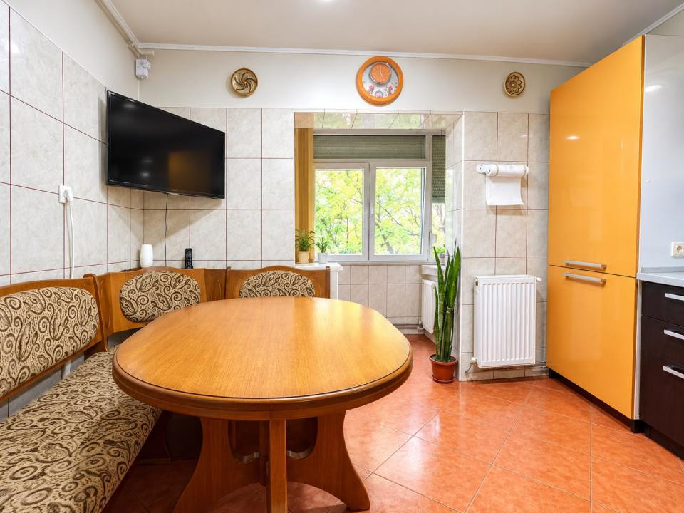 Apartament 3 camere | zona Dacia | Decomandat  | Parcare |Comision 0% cumpărător