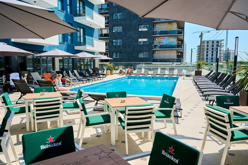 Apartament 2 camere | Alezzi Nord10 | Piscină exterioară 