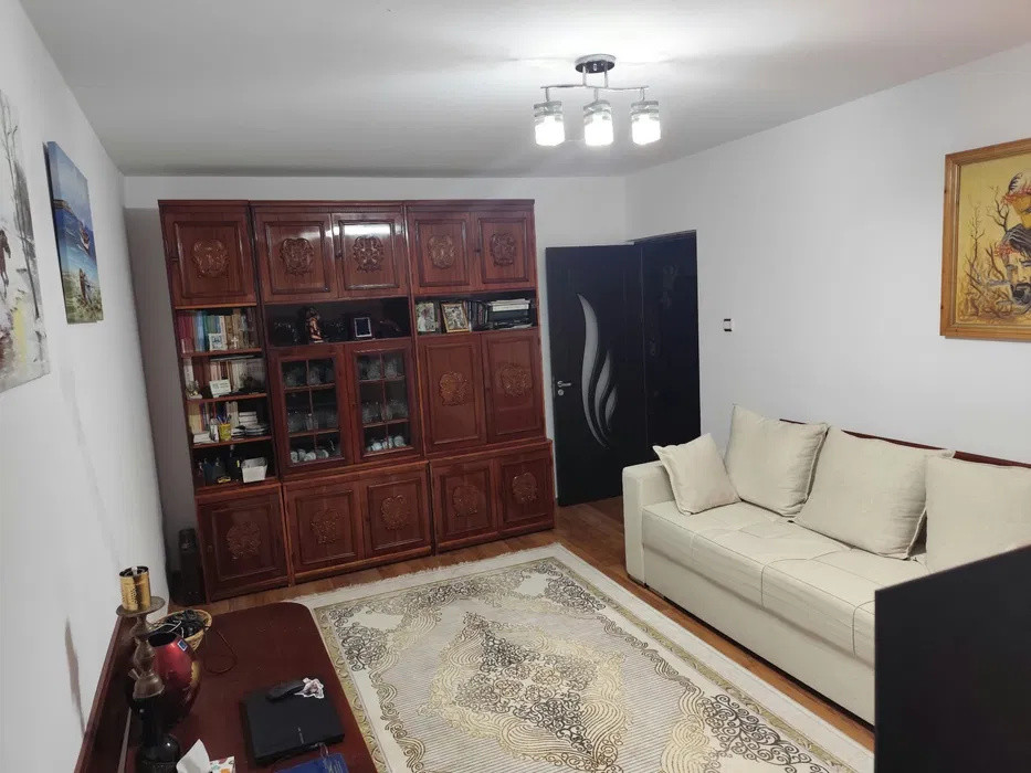 Apartament 2 camere  | B.P Hasdeu | Parter înalt | Centrală proprie