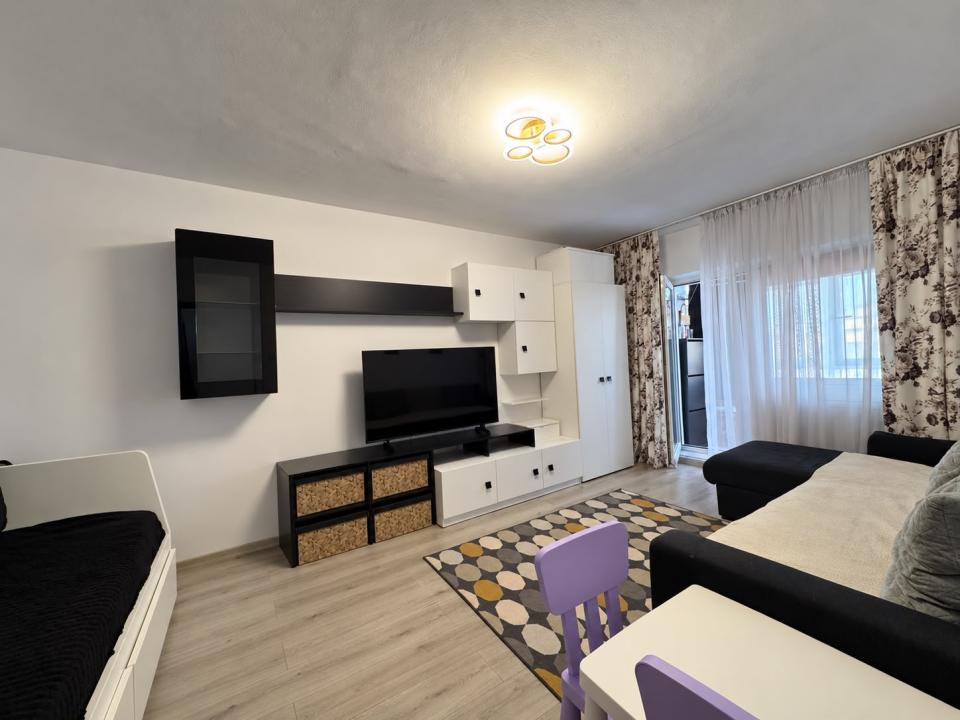 Apartament 2 camere decomandat | Trocadero | Balcon | Centrală proprie