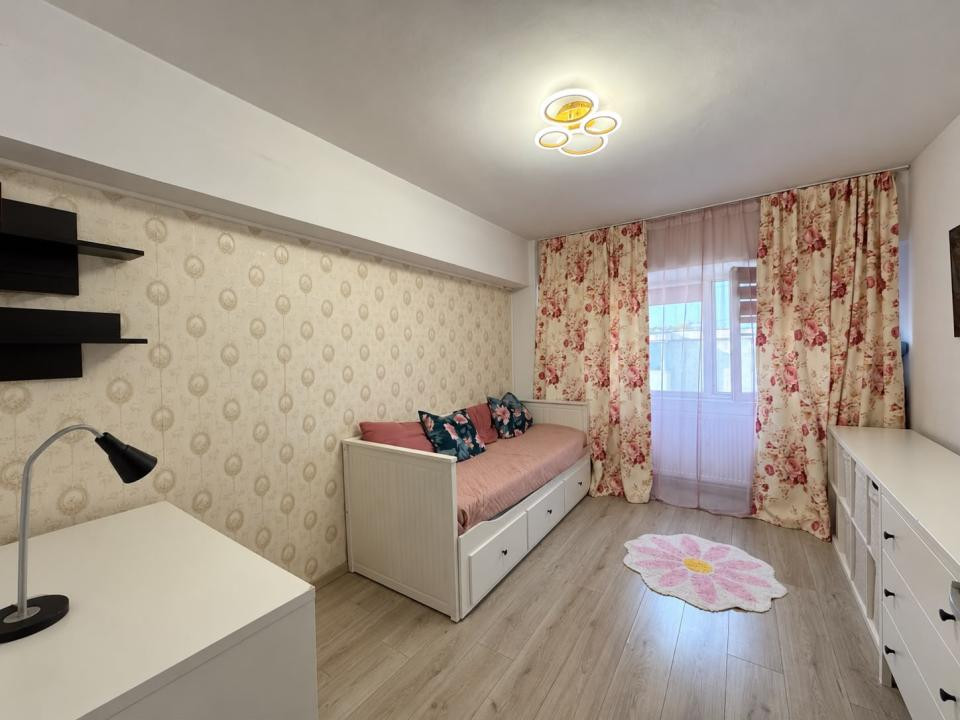 Apartament 2 camere decomandat | Trocadero | Balcon | Centrală proprie