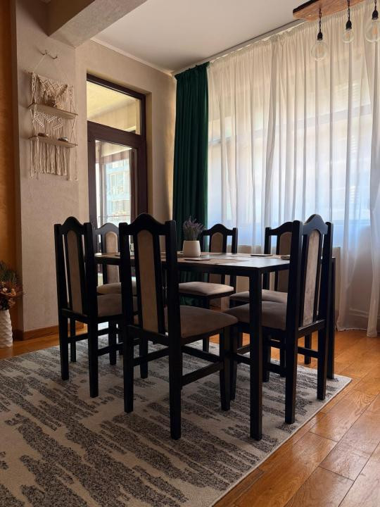 Apartament cu 3 camere | Bulevardul Mamaia 469 | Parcare inclusa