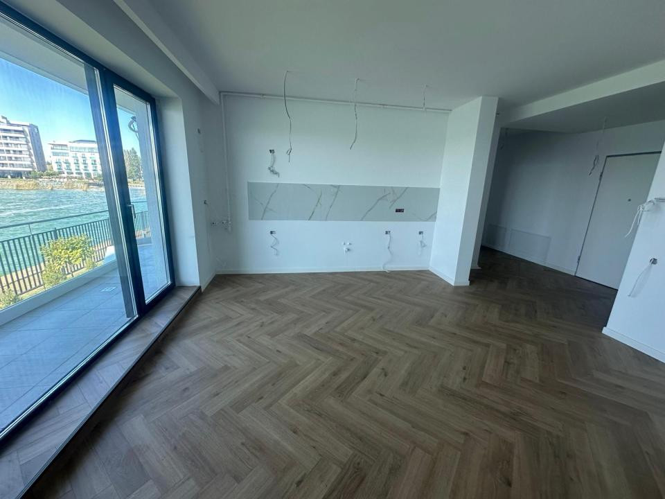 Apartament 3 camere | Lake On | Vedere frontală spre lac | 92,4 mp