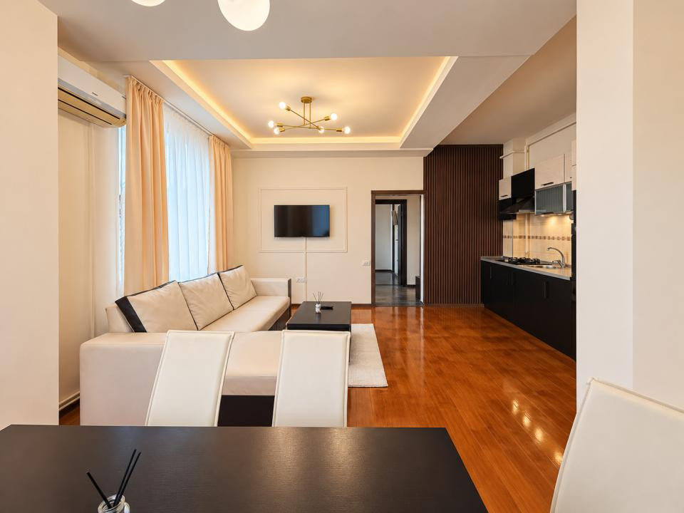 Apartament 2 camere | Mamaia Nord - zona Alezzi | Parcare privată 