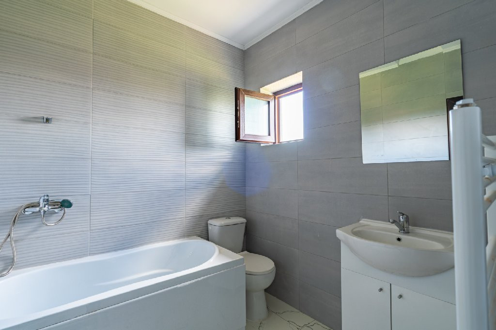 Casa moderna P+1 | 4 camere | Centru | Navodari