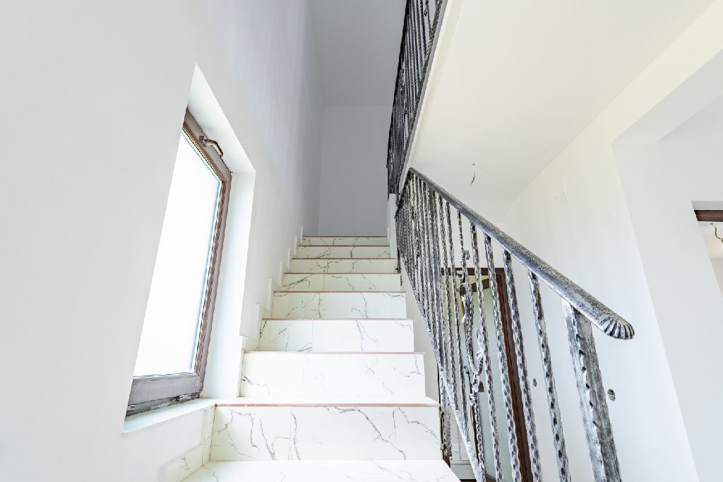 Casa moderna P+1 | 4 camere | Centru | Navodari