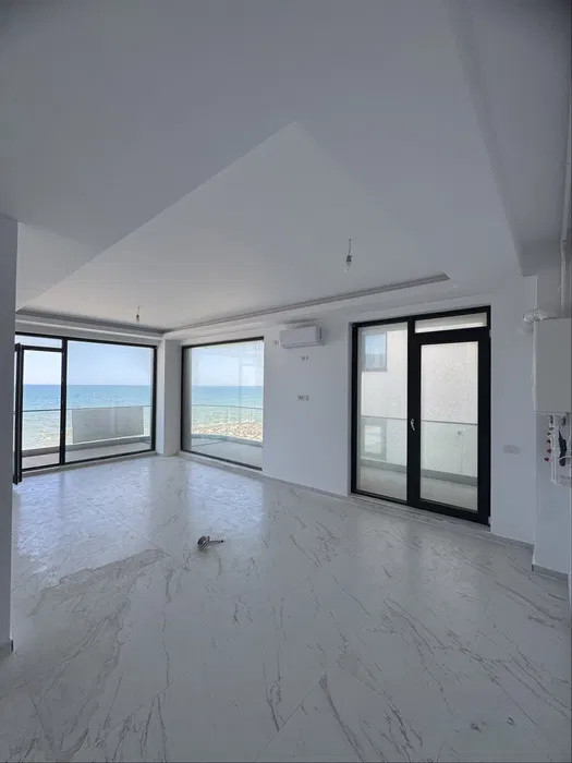 Apartament 2 camere | Vedere frontala catre mare 