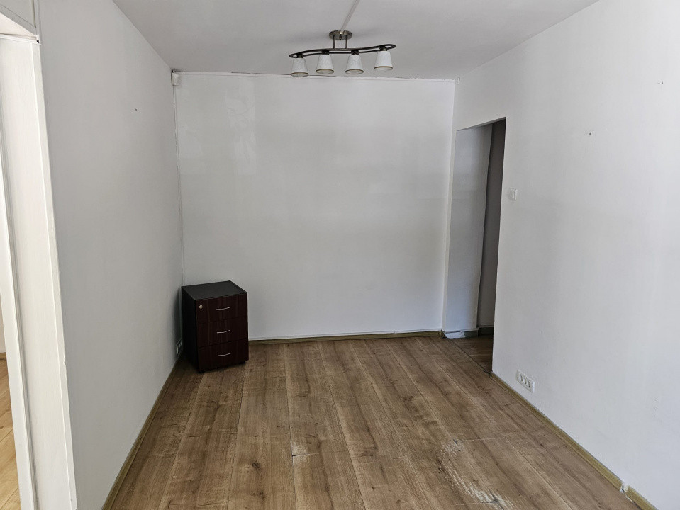Spatiu birou | Ciresica 