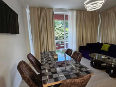 Apartament 3 camere - Faleză Nord