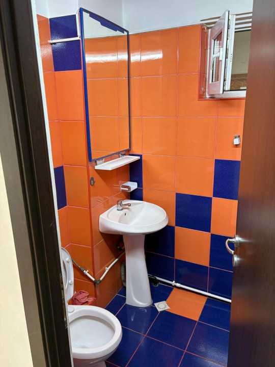 Apartament 3 camere | zona KM 4 