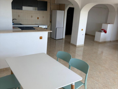 Apartament 3 camere | zona KM 4 